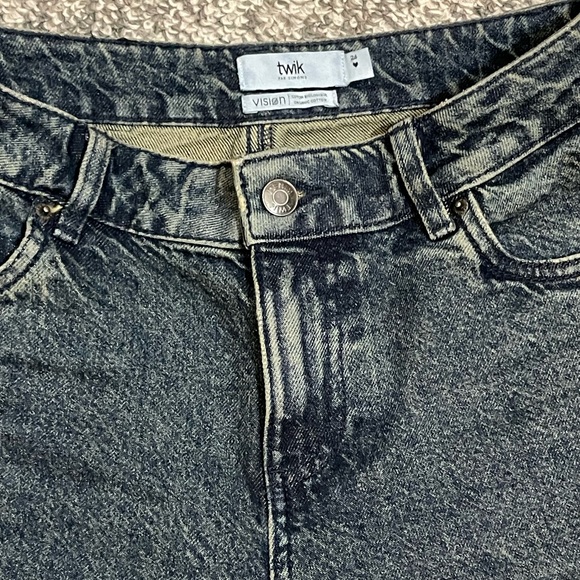 TWIK House Jeans - Picture 8 of 9